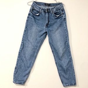BLUENOTES High-waisted Mom Jean